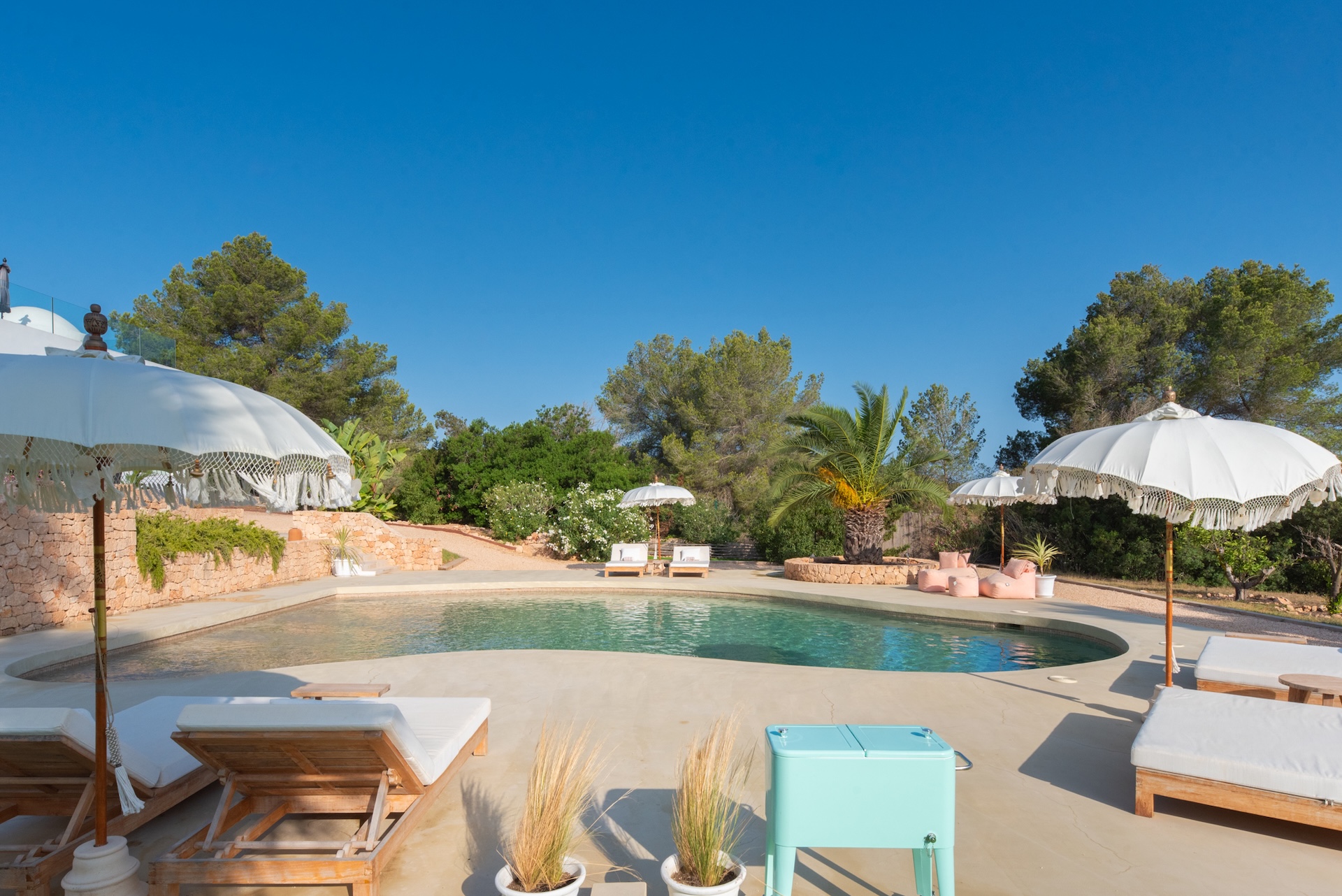 Resa Estates finca Can Floral Ibiza sale koop pool area 4.jpg